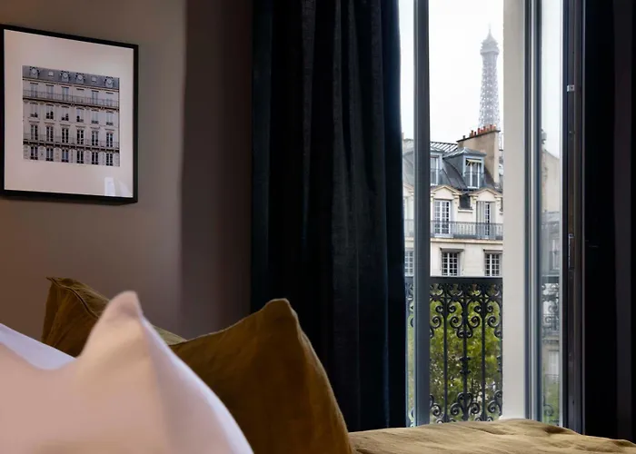 Rayz Eiffel Aparthotel Paris